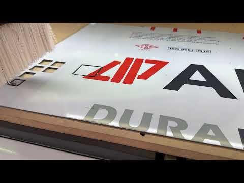 CNC κοπή σε λειτουργία
